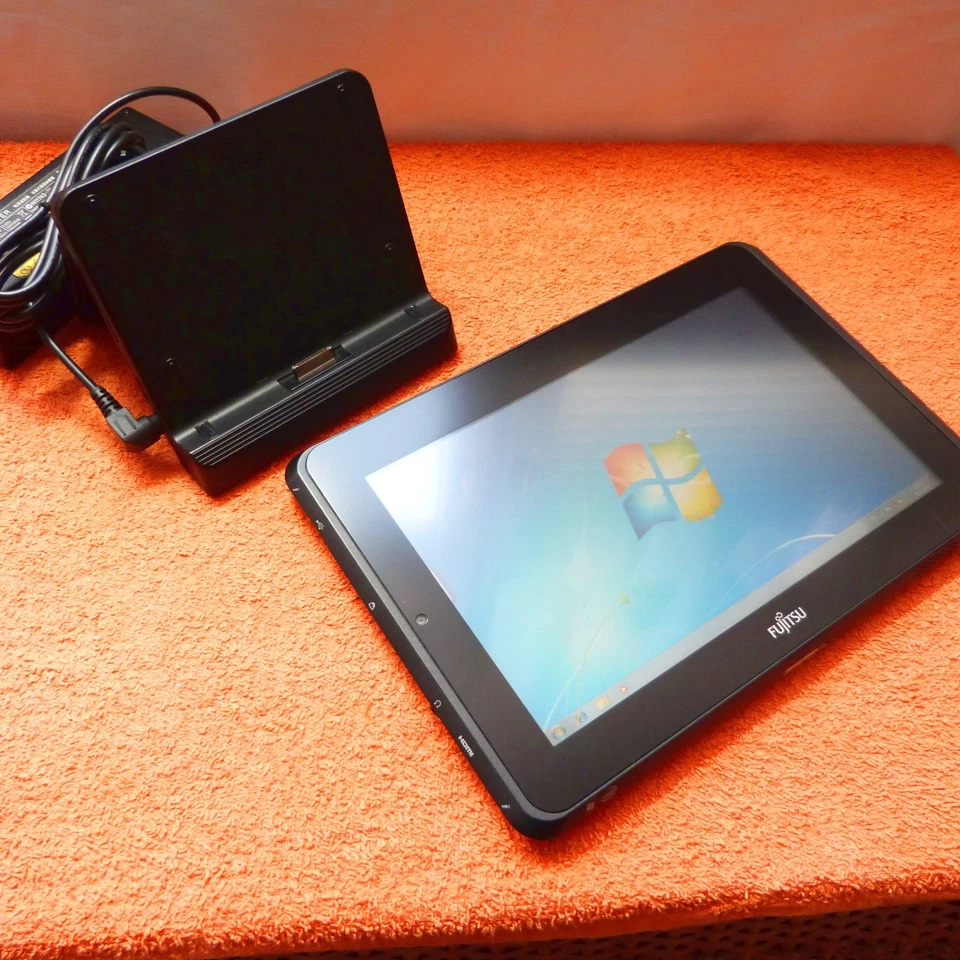Fujitsu Q550 Convertible Tablet PC 10 Zoll TOUCHSCREEN l EXTRAS l Windows 7 PRO - Bild 2 von 4