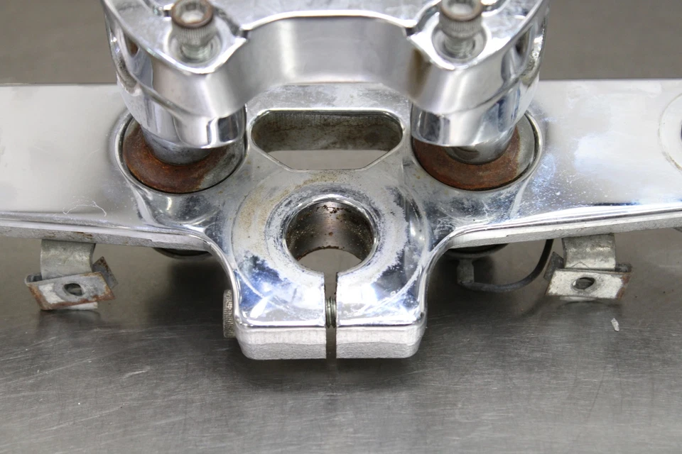 00-06 HARLEY SOFTAIL FAT BOY FLSTF EFI FORKS UPPER TRIPLE TREE CLAMP RISER Foto 3 de 4