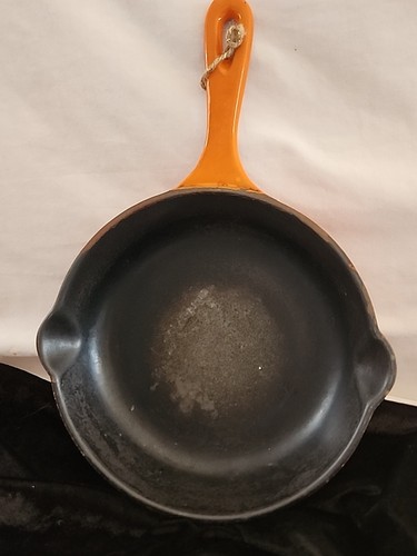 Vintage Orange Le Creuset #20 Cast Iron Enamel 7.5" Skillet Double Pour Spout - Picture 3 of 5