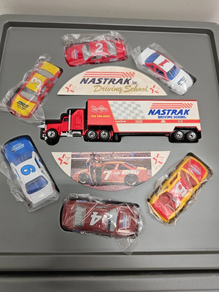 Vintage 1981 Matchbox NASTRAK Hauler Set Lot of 2 w/ 14 Sealed Diecast Cars - Image 3 of 4