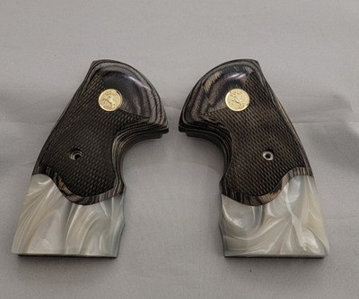 Colt Python Black Rosewood Grips Pearl Acrylic Gold Colt Medallion
