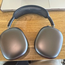Apple AirPods Max Wireless Over-Ear Headset - Space Gray