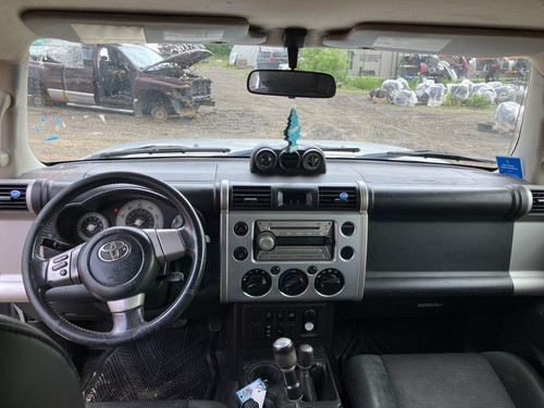 08 TOYOTA FJ CRUISER Spindle Knuckle Front PASSENGER - Picture 13 of 21