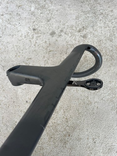 CHAPTER 2 MANA Integrated Stem UD Carbon Drop Handlebar 44cm. - Picture 3 of 6