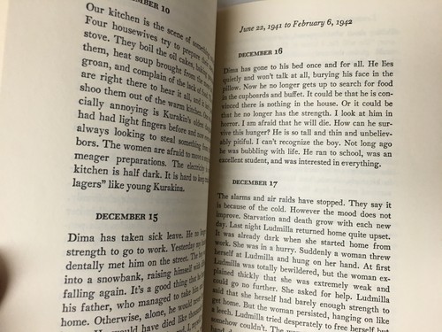 BOOK SIEGE AND SURVIVAL THE ODYSSEY OF LENINGRAD - Picture 3 of 4