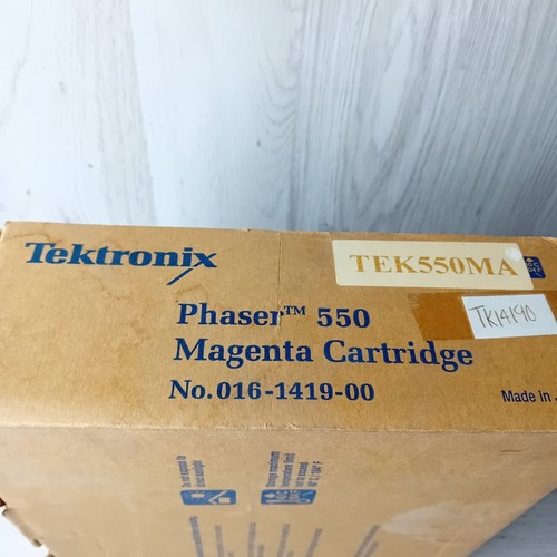 TEKTRONIX PHASER 550 MAGENTA TONER - NEW IN BOX INK - Picture 2 of 3