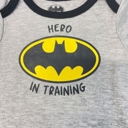 Infant Batman One Piece Outfit - Size 0/6 Month - Picture 2 of 5