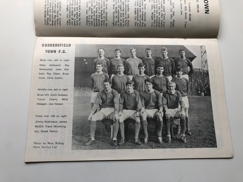 29/11/1967 Fulham v Huddersfield Town - League Cup - Fifth Round - 1967/68 - Picture 6 of 10