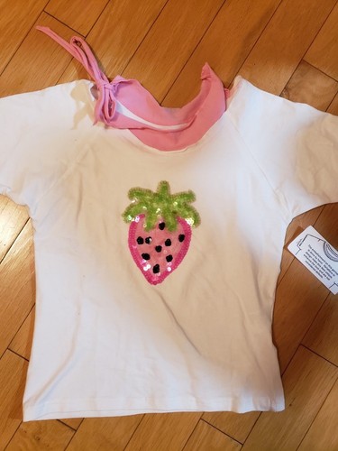 Neu mit Etikett Mädchen Cotton Resources T-Shirt Größe 14 mit Pailletten Erdbeere  - Bild 1 von 5