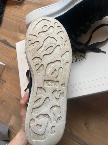 Alexander McQueen Sneaker schwarz Samt 40 selten getragen - Bild 3 von 12