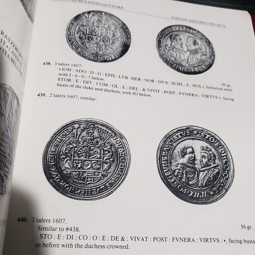 Large Size Silver Coins of the World: 16th-19th Centuries by John S Davenport - Picture 11 of 11