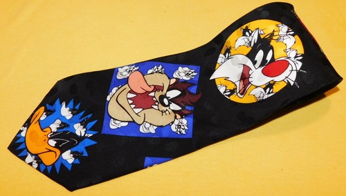LOONEY TUNES MANIA MULTI COLOR BUGS, DAFFY, TAZ MEDALLION SILK TIE - NECK TIES. - Picture 2 of 4