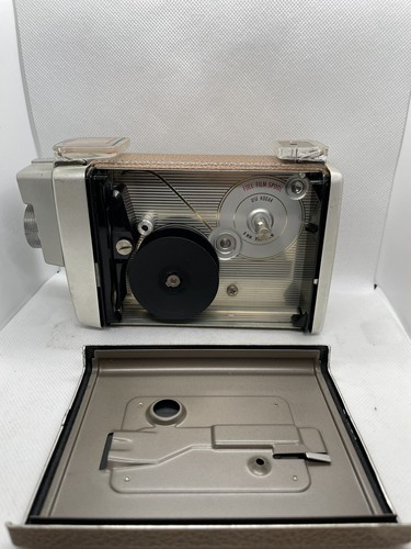  Brownie Automatic Movie Camera f/2.3 - Kodak Vintage Works Well - Picture 2 of 4