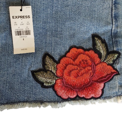 Express Rose Embroidered Denim Jean Shorts Shortie Booty Low Rise Womens Sz 4 - Picture 2 of 3