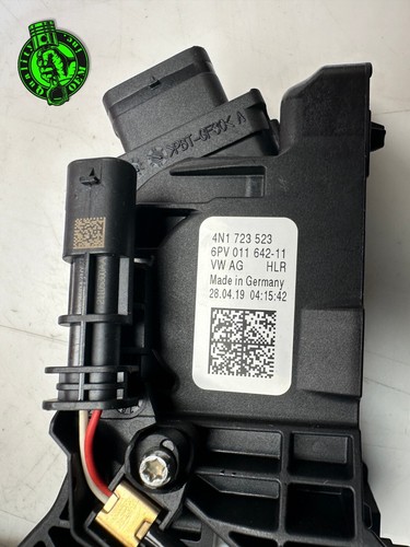 2019-2024 AUDI A6 A7 S6 S7 RS6 RS7 A8 S8 Q8 SQ8 - ACCELERATION GAS PEDAL OEM 9k - Picture 4 of 10