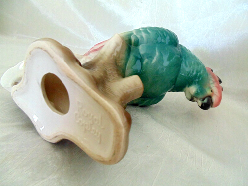 Vtg MCM Royal Copley Parrot Cockatoo Figurine 8.5 Tall Colorful Tropical Bird - Picture 4 of 10