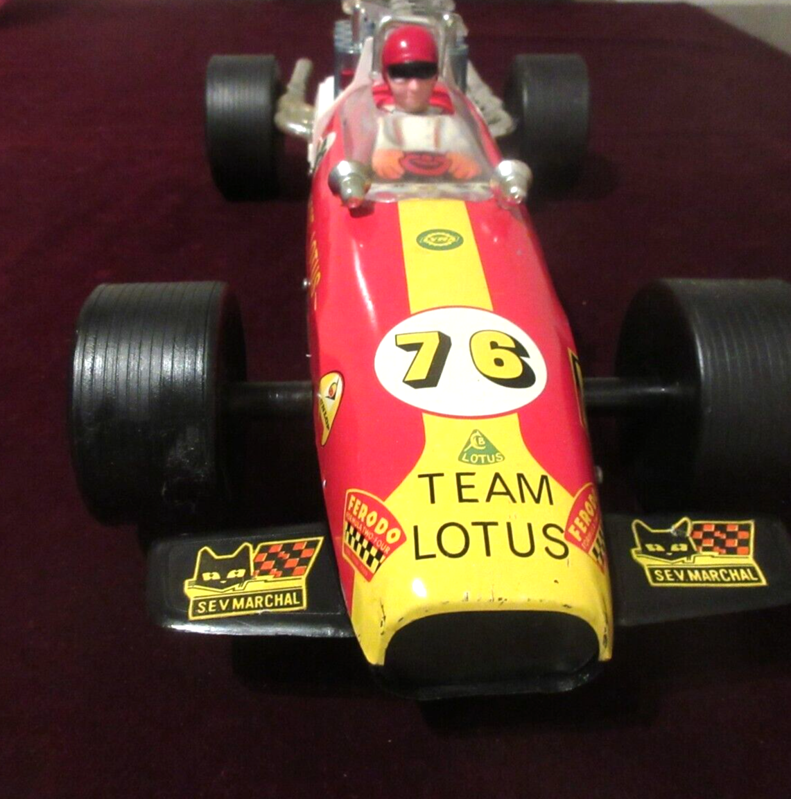 Foto 4 di 15
