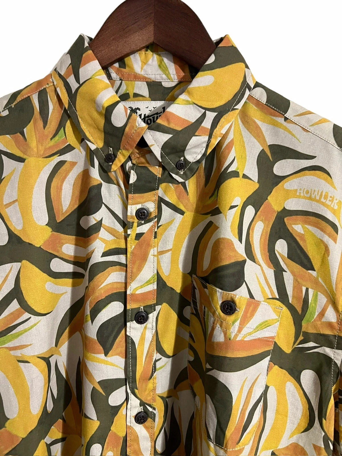 Howler Bros Mansfield Short Sleeve Men’s Large Button Down Shirt NWT