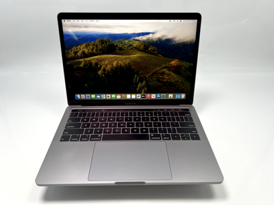 Apple MacBook Pro 2018 13-inch 2.7GHz i7 16GB RAM 512GB SSD + 90 