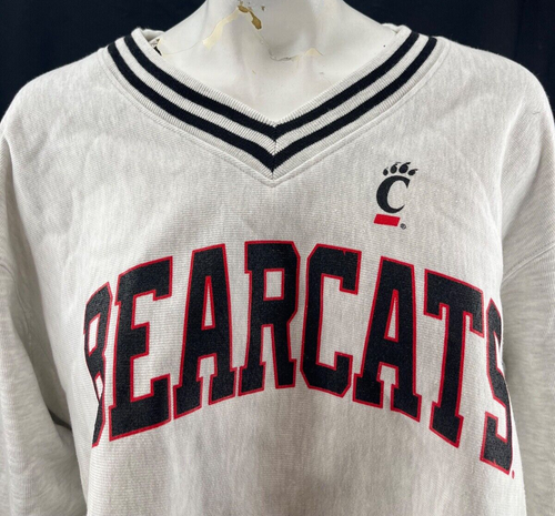 NEW Cincinnati Bearcats Champion Reverse Weave Cropped Sweatshirt Women's M - Picture 2 of 10