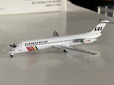 Aeroclassics SAS Scandinavian Airlines Douglas DC-9-40 1:400 SE-DAR ACSEDAR
