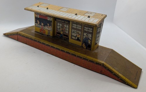 Vintage Train Tinplate Station - Brimtoy - Mettoy - Tri-ang - Picture 5 of 9