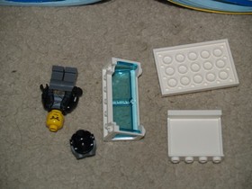 Lego City Police Prisoner Transport 60043 - replacement pieces cty0456 & manual