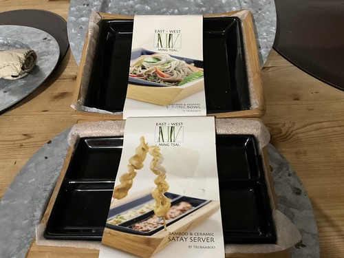 East & West MING TSAI Lot de 2 serveurs satay BAMBOU & CÉRAMIQUE NOIRE par Trubamboo - Photo 2/6