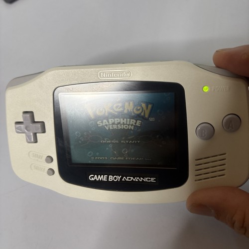 Nintendo Gameboy Advance Console White AGB-001 - Picture 2 of 16