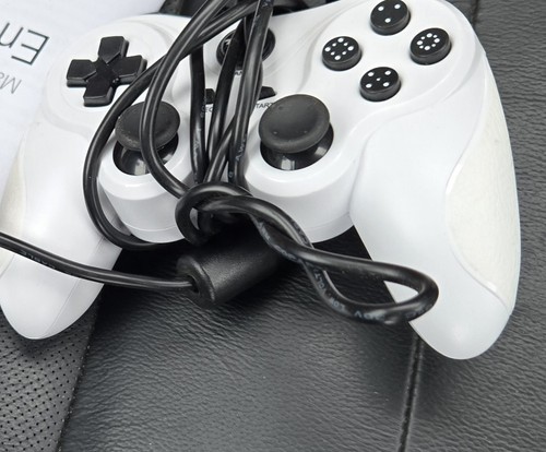 TTX Tech Analog Controller 2 For Playstation PS One & PS2 White Sealed Box - Picture 3 of 3