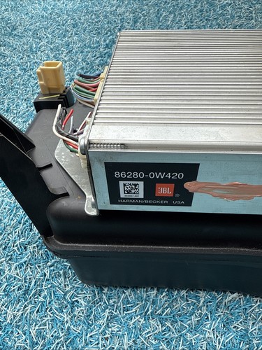 2003-2009 Toyota 4Runner JBL Amplifier & ROCKFORD Subwoofer Assembly 86150-0W040 - Picture 5 of 8