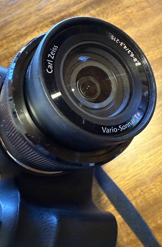Sony Cyber-Shot DSC-HX300 20.4MP Digital Camera with case - Picture 5 of 5