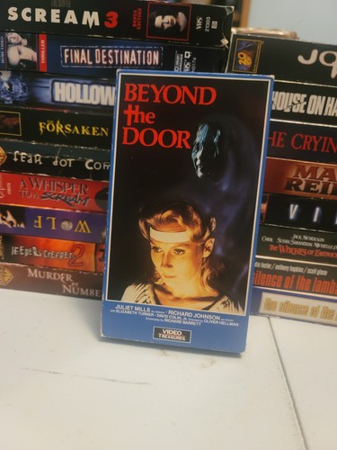 Beyond The Door (VHS, 1974) Juliet Mills Occult Rare Horror Video Treasures - Picture 1 of 8