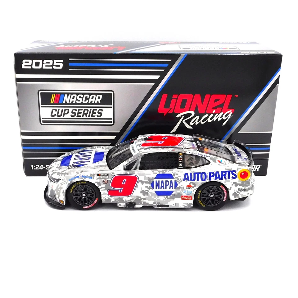 Chase Elliott 2025 NAPA Salutes 1:24 Nascar Diecast - Image 3 of 4