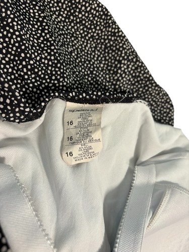 Speedo OnePiece Womens Swimsuit Size 16 Black White Dots Racerback - Picture 3 of 7