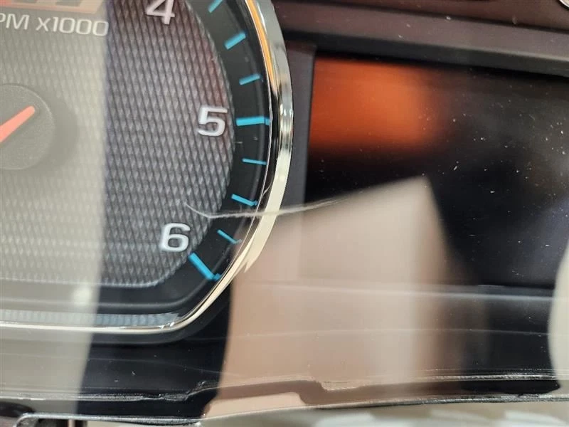2016 Chevrolet Silverado 1500 (5.3L / AT) Speedometer Cluster - MPH *87K Miles* - Image 2 of 4
