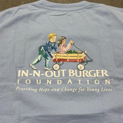 Hanes Beefy T In N Out Hope Foundation T-Shirt - Bild 4 von 4