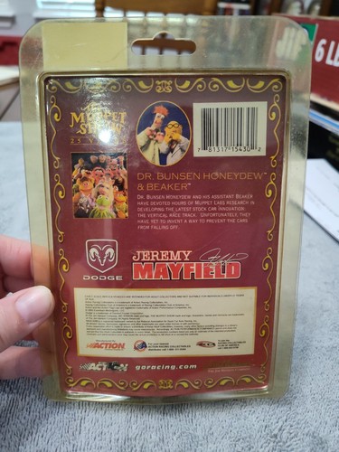 Jeremy Mayfield Muppets 25th 2002 Dodge Intrepid #19 1:64 Scale Stock Car NEW - Picture 3 of 4