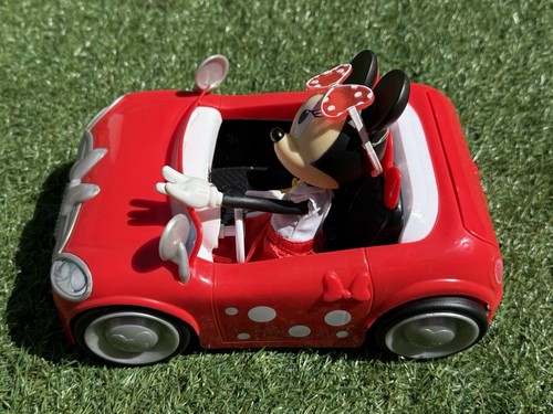 Disney Minnie Mouse Doll & Car Drive N Style Playset - Picture 2 of 8