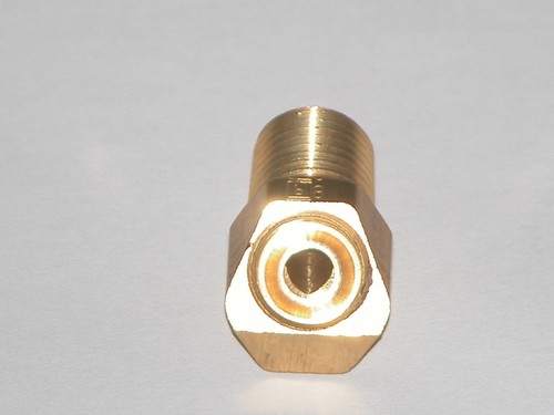 1/4" pipe 5/16" Inverted flare 45 degree brass fittings. Lot of 10 - Picture 2 of 2