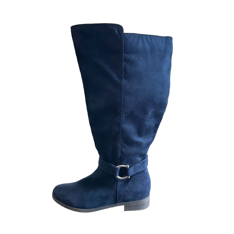 Botas para mujer Journee Collection Cate, gamuza sintética, azul marino - talla 5,5 pantorrilla ancha Foto 4 de 4