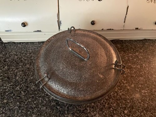 Antique Tin CAKE MOLD Steamed Pudding Primitive Jelly Bundt Metal Lid 4.5x6.5" - Picture 2 of 5