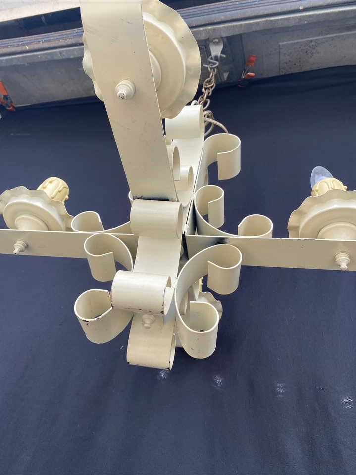 Lámpara de araña de techo colgante vintage de metal gótico renacimiento español 4 luces Foto 4 de 4