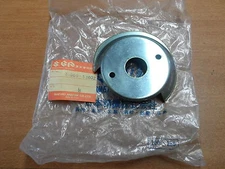 NOS OEM Suzuki Speedometer Bracket 1972-1978 GT250 GT550 GT380 GT750 34960-33602