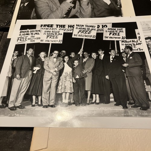 HOLLYWOOD ON TRIAL 1976 DALTON TRUMBO HOLLYWOOD 10 KIT DE PRENSA RONALD REAGAN - Imagen 8 de 24