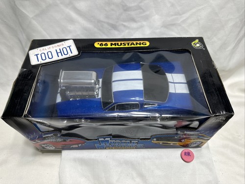 Muscle Machines 1:18 Scale Die Cast Car 2000 - Blue White Stripes '66 Mustang - Picture 2 of 4