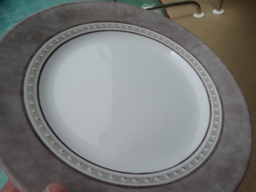 Corning Corelle Vitrelle "Pewter" Tan Brown Bands Dot 8 1/2" Luncheon Plate VGUC - Picture 3 of 8