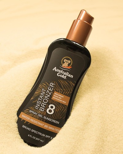 Moisturizing SPF 8 Sunscreen with Instant Bronzer - and Cruelty-Free - Picture 6 of 10