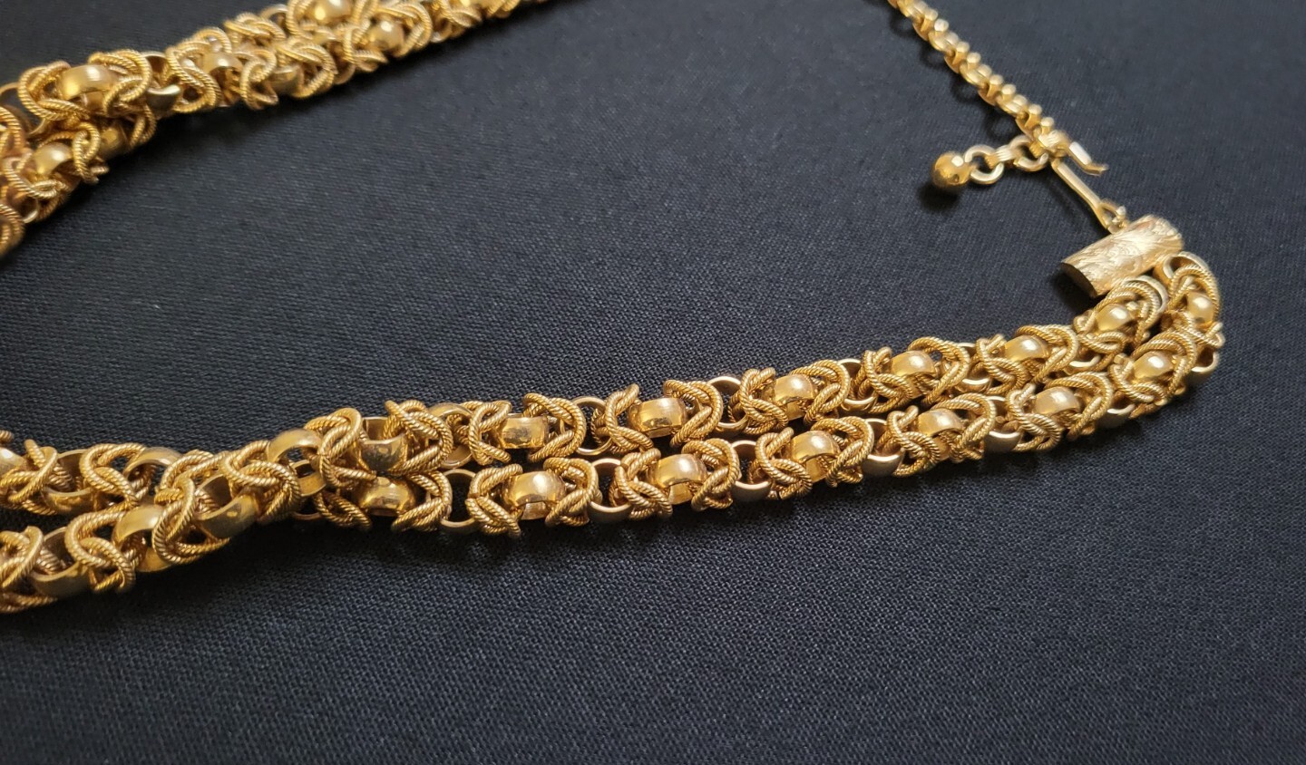 Vintage Mid-Century Byzantine Yellow Gold Plate D… - image 2