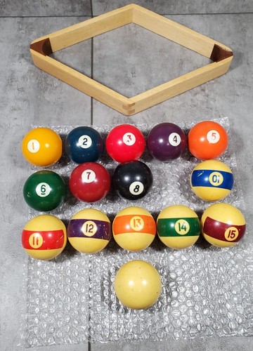 Vintage Pool Billardkugeln Set 15 Kugeln und 9 Ball Rack - No 9 Ball
